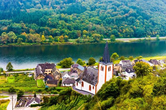 Een kerk in de Moezel