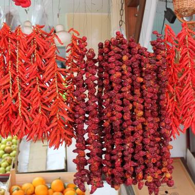 Chili op de markt van Funchal