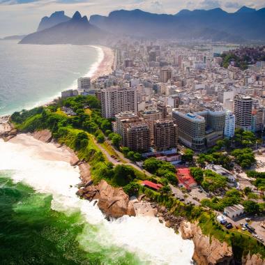 Ipanema en Copacabana Beach in Rio de Janeiro